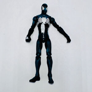 Hasbro Marvel Universe BLACK SYMBIOTE SUIT SPIDER-MAN 3.75" 1:18 Secret Wars #8
